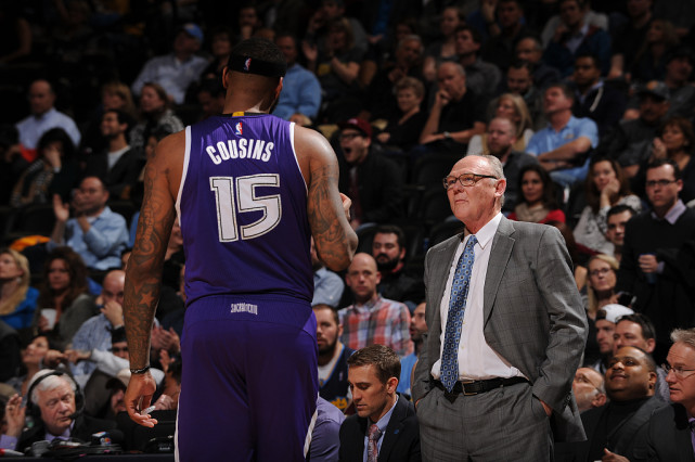 强攻篮下得 强攻篮下得