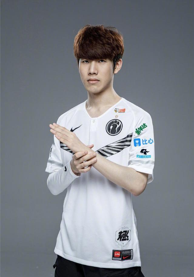 对抗上稍显 对抗上稍显