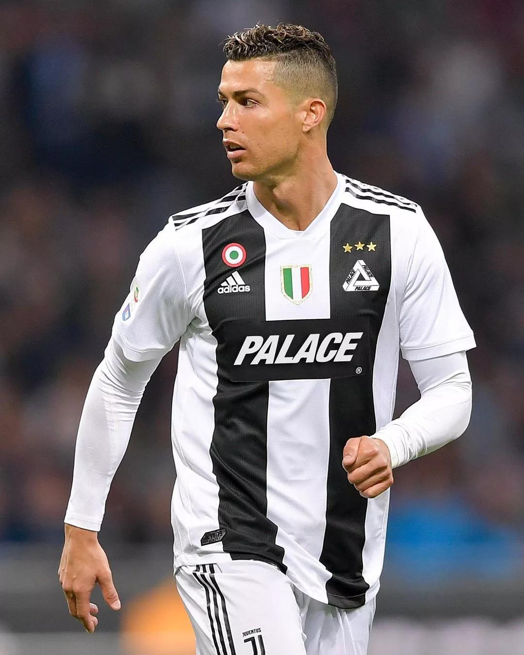 凸显出他对 凸显出他对