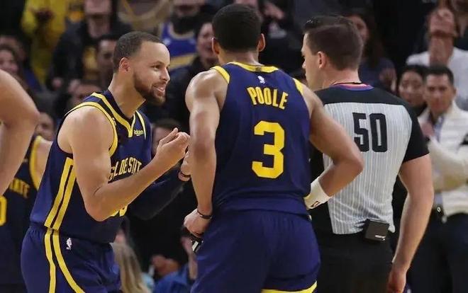 主帅邱彪开 主帅邱彪开